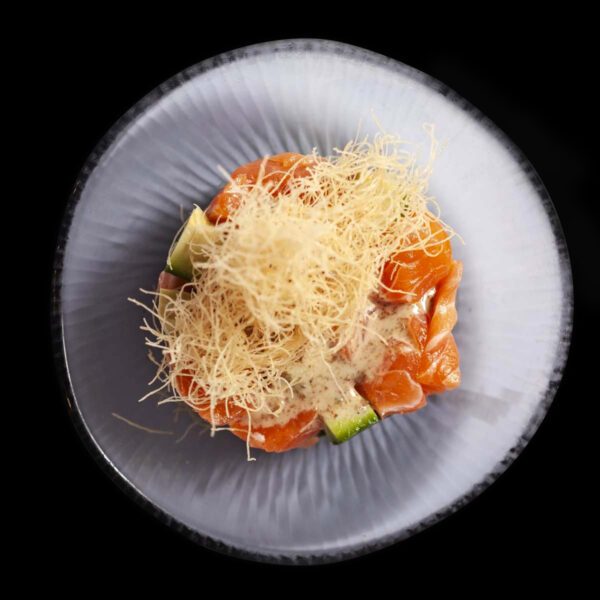 Tartare di salmone a dadini