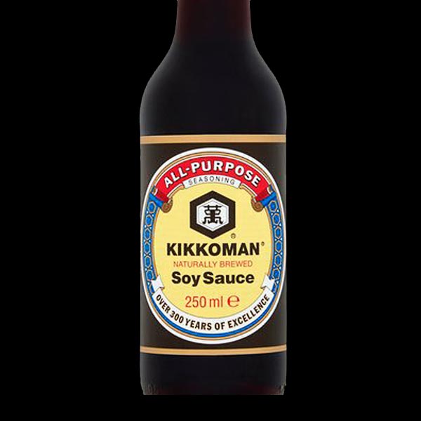 bottiglia con salsa di soia kikkoman da 250 ml.