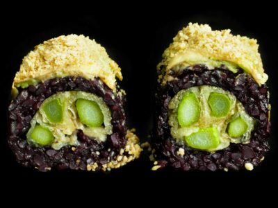 maki vegetariano con asparagi