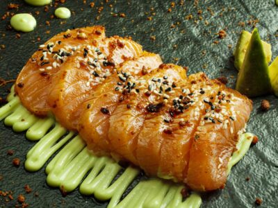 Salmone Tataki