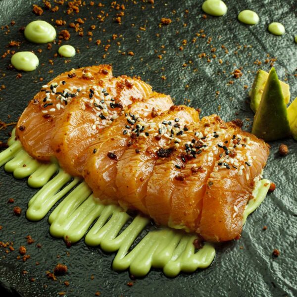 Salmone Tataki