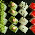 Presentazione di Uramaki misti per aperitivo