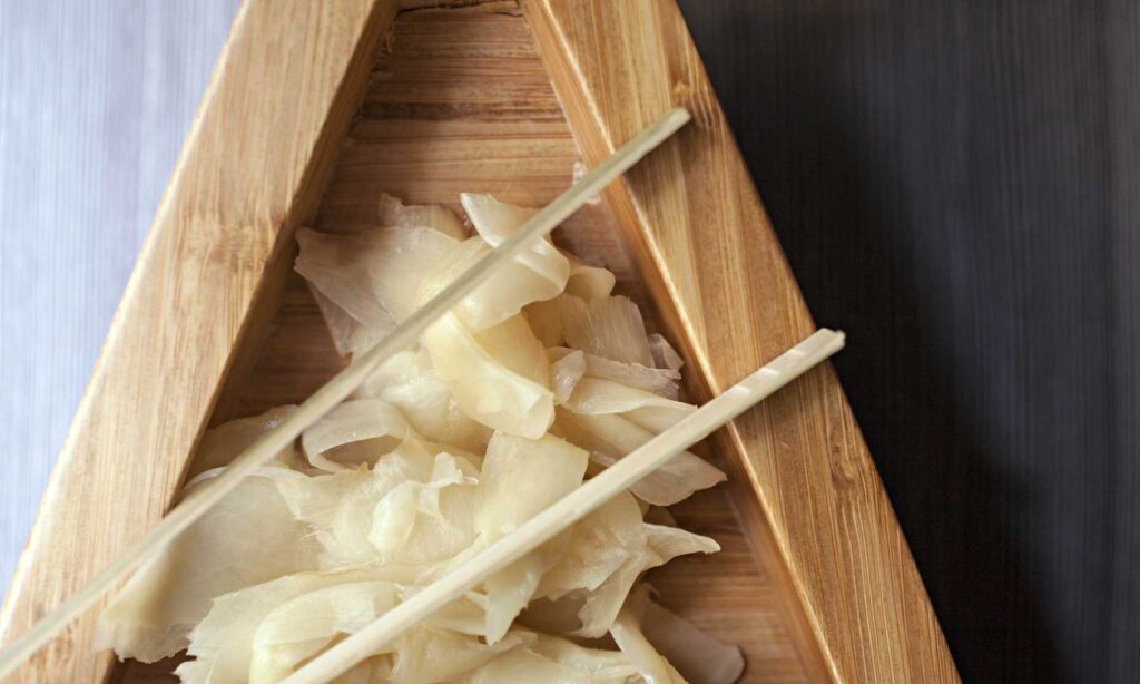 zenzero per sushi su barca sushi